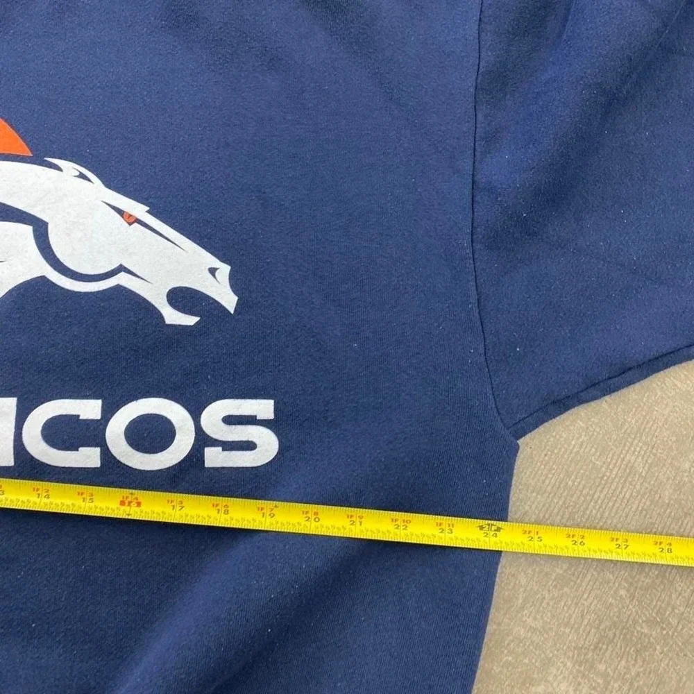 The Unbranded Brand vintage nfl